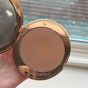 Charlotte Tilbury Bronzer - Medium (2)